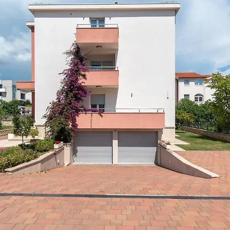 Apartment Luxury Sopra *