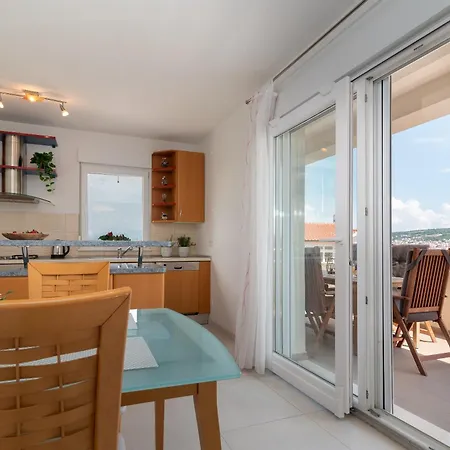 Luxury Sopra Apartman *